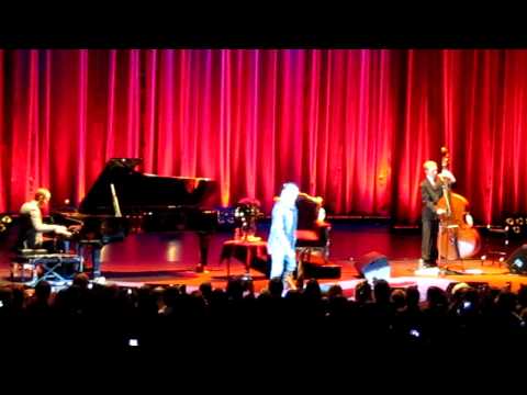 LE BLUE DE TOI - Florent Pagny - Palais des congrés (Paris) 18/11/2011