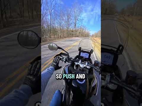 Countersteering on a motorcycle: Push left to go left, push right to go right. #biker #motorcycle