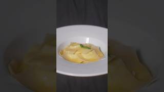 רביולי ריקוטה לימונית ובזיליקום