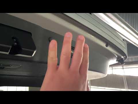 KIA Optima PHEV 2018 - Closing tailgate hit obstacle #2