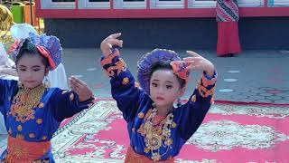 Download lagu Tampil tari cewang di TK Telkom Padang mp3