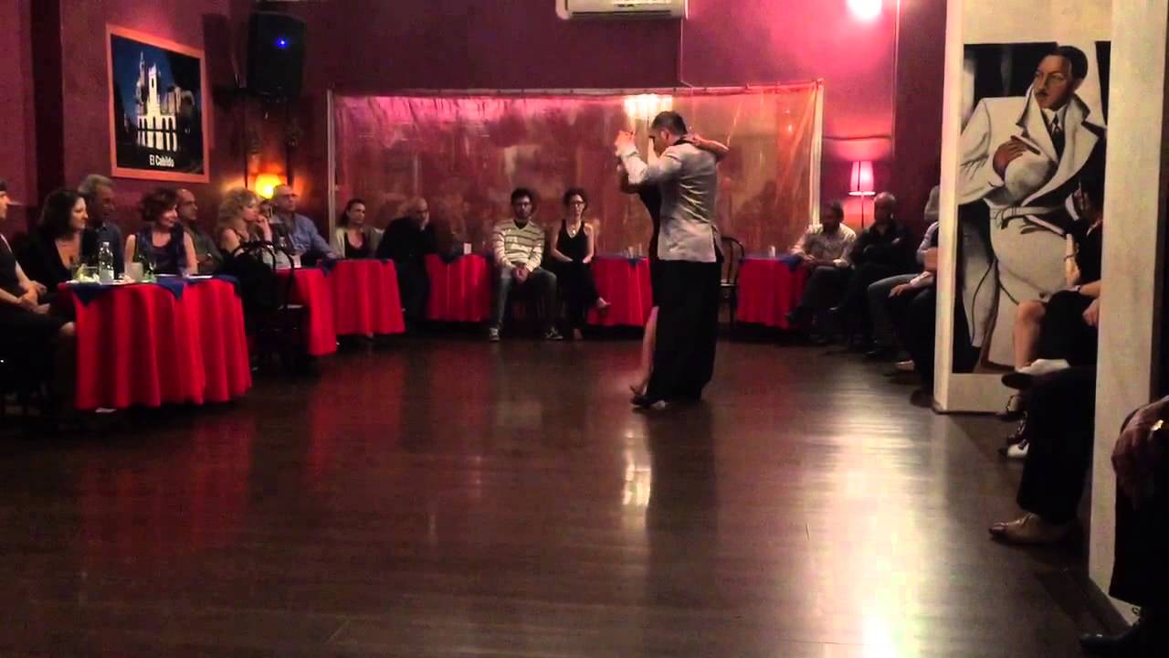 Carla Rossi y Santiago Castro - Mensaje