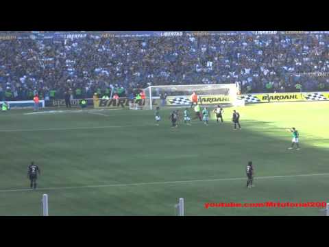 Penal fallado por Carlos Bueno ante León