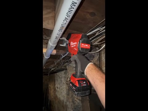M18 FUEL™ ½”-1” Steel Pipe Cutter| 3469 Video Credit: @homecomforting