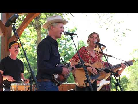 Caleb Klauder & Reeb Willms - Too Far Gone (Live)