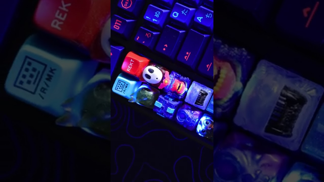 gmk lazer & gmk night runner #mechanicalkeyboards ⌨️