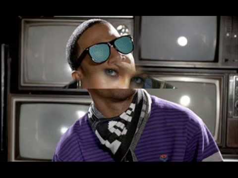 DJ Sila -  Music is all around