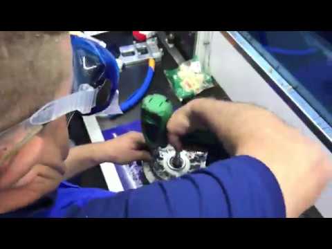 Disassembling a KZ engine in less than 8 minutes. Blindfolded! Can he do it?