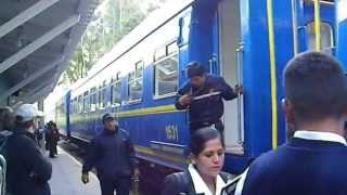 preview picture of video 'Train to Aguas Calientes Arrives at the Station'