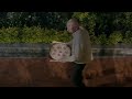 Walter Blanco Throws Pizza On The Roof Metástasis