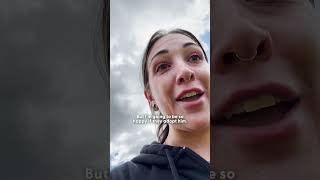 Woman Ruins Her New Shoes And Helps Lost Duckling Find His Family | The Dodo