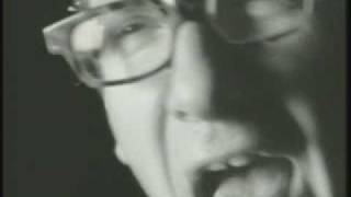 U-MV154 - Elvis Costello - Sulky Girl