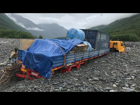 дороги севера россии грузовики в брод экстремальная переправа