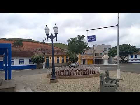 Tour rápido por Maripá de Minas! 📍 Conheça a pracinha da cidade e a linda fonte de pedra. #passeio