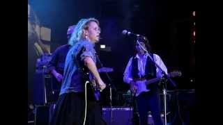 Mary Chapin Carpenter - Down At The Twist And Shout (Live at Farm Aid 1992)