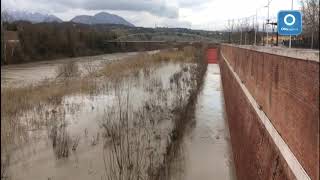 fiume-calore-in-piena-allagata-passerella-pedonale