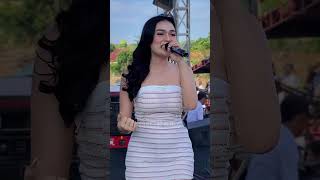 Download lagu Meike Yolanda mp3