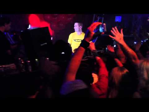 Giuseppe Ottaviani @ Luminosity T. G. 2014 plays live PVD "I Don'T Deserve You"