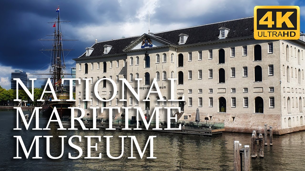 Experience the glimpse of Het Scheepvaartmuseum from inside!