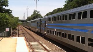 preview picture of video 'LIRR Montauk Branch Trains at Great River'