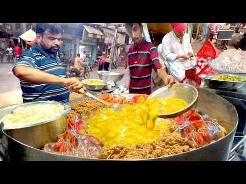 FASTEST INDIAN STYLE EGG BHURJI | FAMOUS STREET STYLE EGG GHOTALA | INDIAN STREET FOOD IN PAKISTAN