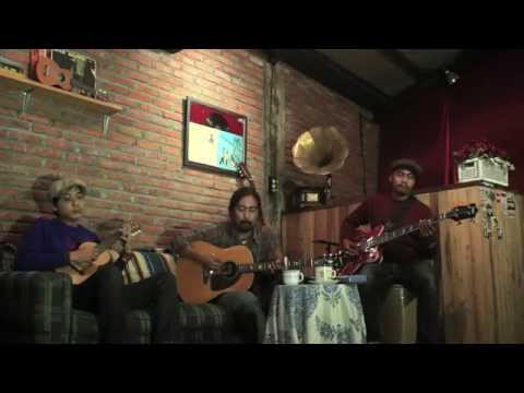 Silampukau - Lagu Rantau (January Live Video Gigs @ Jooks Cafe)