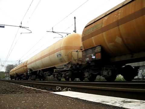 E655.547 Grigio Blu + E652.144 + Cisterne (Aprilia - Ventimiglia Parco Roja)