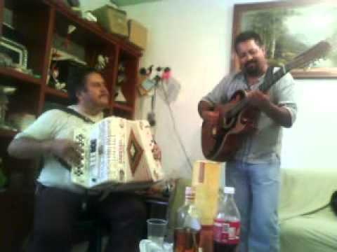 Javier Trejo y Memo Piña - Monica