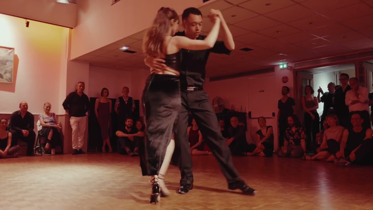 Dorothée Acchiardi and Maxime Guion - Pa' mi es igual