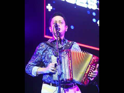 Alfredo Escudero Y los Montañeros Nunca Fuistes Mia (En Vivo).