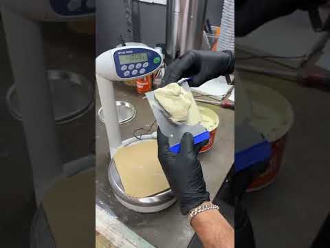 VIDEO    - Masilla de poliéster light Blinker