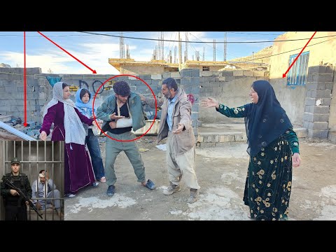 Mirza slaps Mahan for Mirza Ali's release from prison: Leila's upset