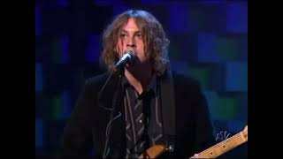 The Zutons - Pressure Point (Late Night with Conan O'Brien 2004.11.25)