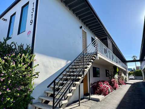 1319 S St. Andrews Pl - Video 2 of 2