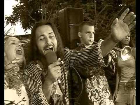 Ares & The Tribe feat  PEJA, DJ DECKS, VITO WS   Kochaj sie z kazda dziewczyna