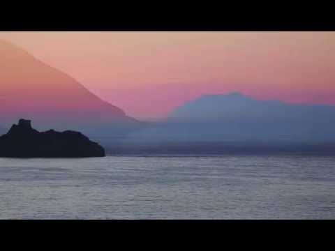 Il Postino (Main Theme) Piano: Enzo de Rosa - Bandoneon:  Mario Stefano Pietrodarchi