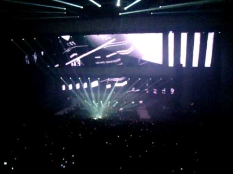 Markus Shulz  @ A State of Trance 450 Intro