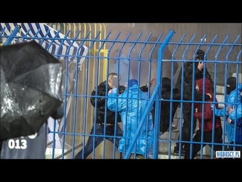 26.11.2021. Zamieszki w przerwie meczu ”Ruch” (Chorzów) - ”Motor” (Lublin).