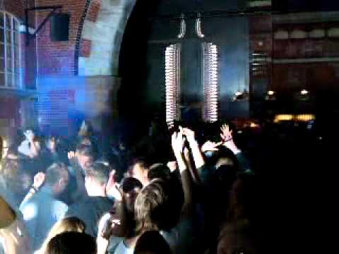 Freddie Deville & Chris Delay feat Peter Zimney Live @ White