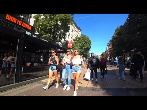 Walking in Sofia - October Walk 2022 Bulgaria - City Centre Vitosha Main Street - София, България