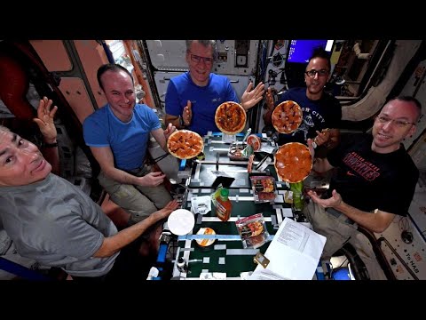 Gravity Was Not Ingredient During Astronauts' Pizza Party in Space