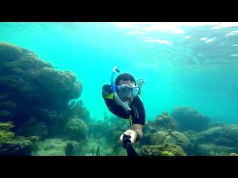 image-Can you snorkel at Flamenco Beach?