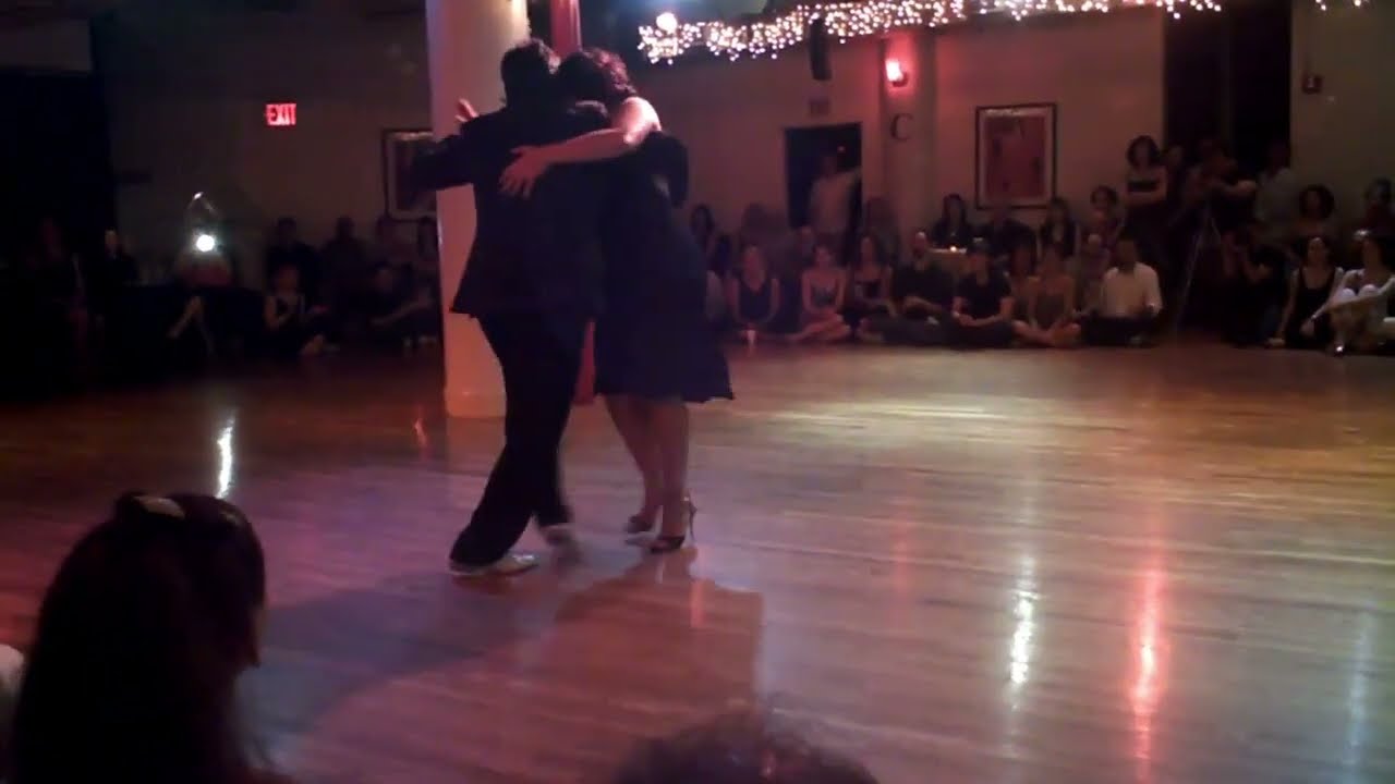 Video thumbnail for Argentine Tango: Julio Balmaceda & Corina de la Rosa - No Hay Tierra Como La Mia