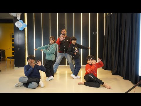 Hum To Aise Hain Bhaiya | Group Dance | Rhythm Dance Company