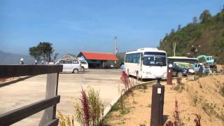 preview picture of video 'Phou Khoun Restaurant, Route 13, Laos'