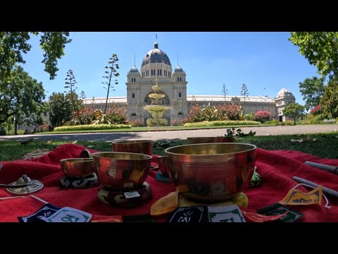 Anxiety Meditation with Tibetan Singing Bowl | Relaxing Sounds in the Park