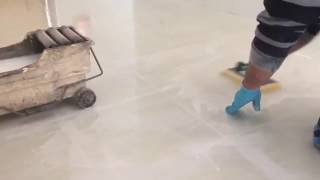 Applicazione fugalite bio Kerakoll