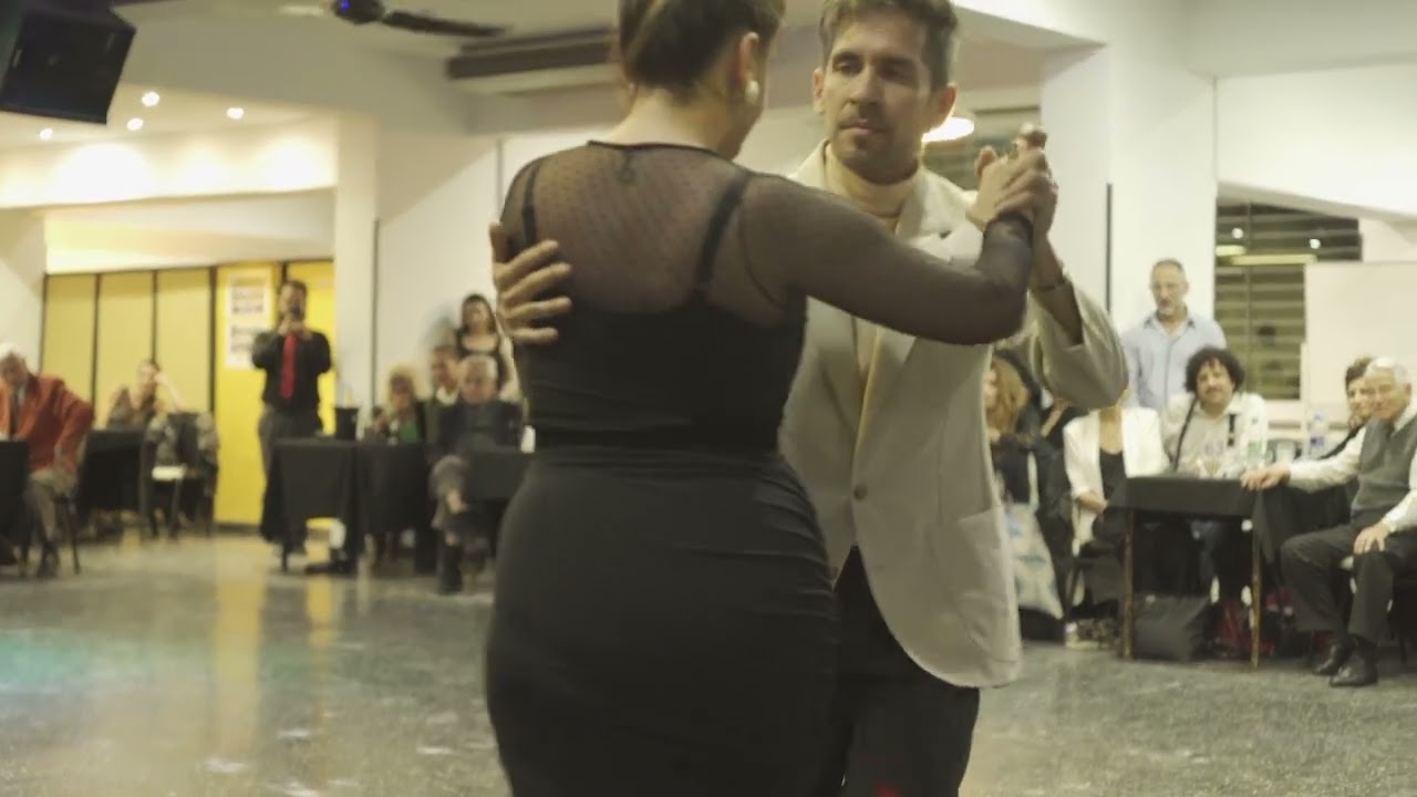 Yuliana Basmajyan & Guille Barrionuevo @ Milonga Gente Amiga (2)