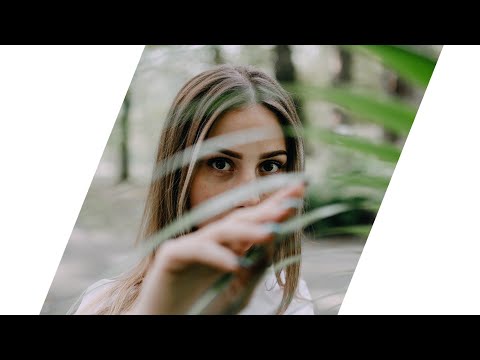 Blasterjaxx & Gabry Ponte feat. RIELL - Golden (Lyrics)