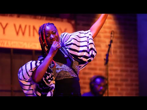 TolumiDE LIVE at City Winery performance Washington DC - Throwback Goody Goody